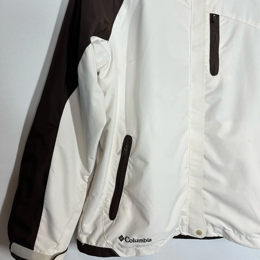 #2696 Columbia ski jacket size small